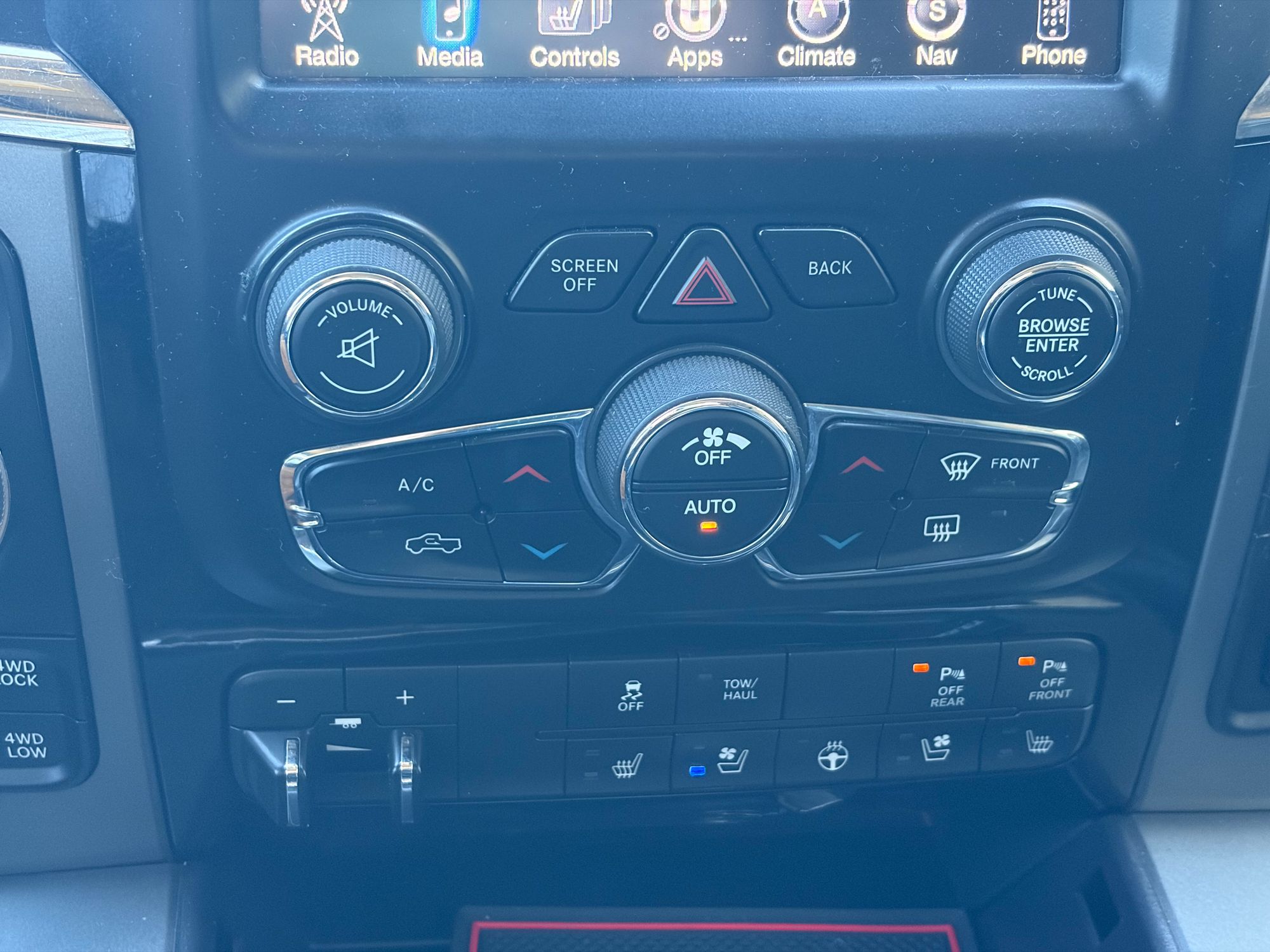 2015 RAM Ram 1500 Pickup Sport - Photo 21