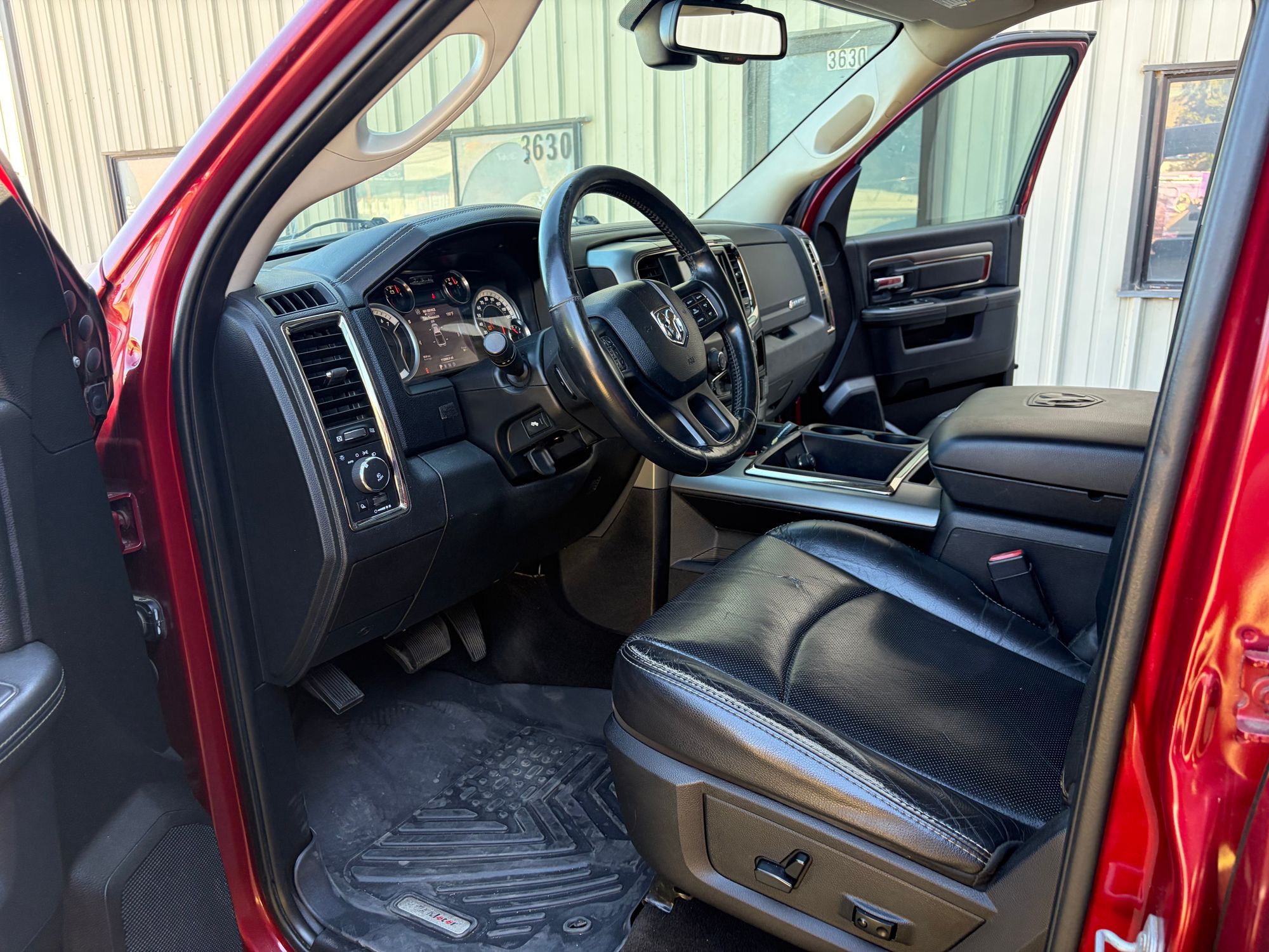 2015 RAM Ram 1500 Pickup Sport - Photo 9