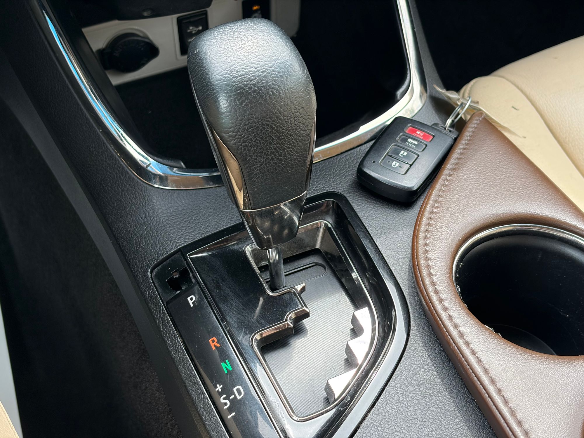 2016 Toyota Avalon XLE Premium - Photo 23