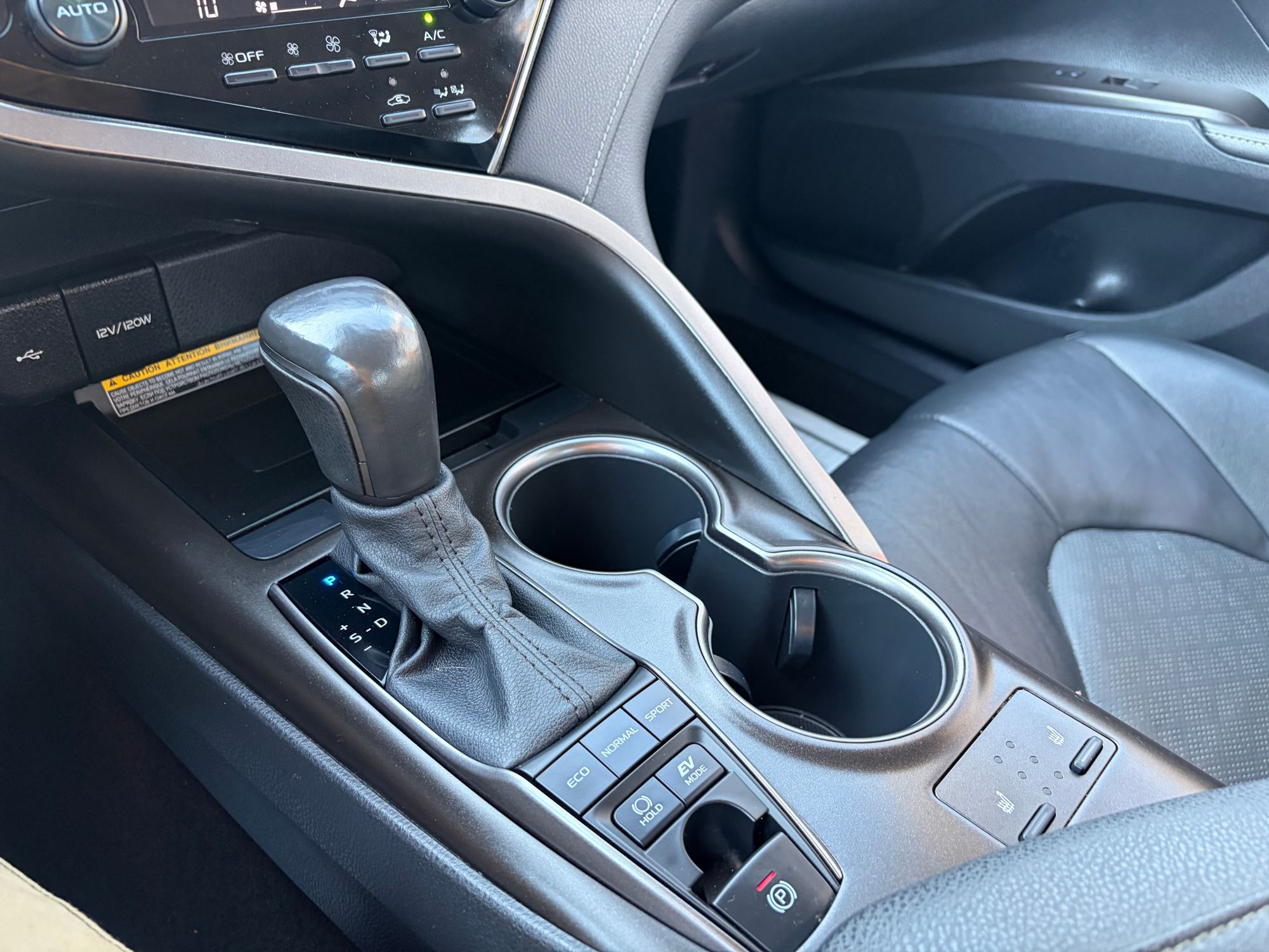 2021 Toyota Camry XSE - Photo 23