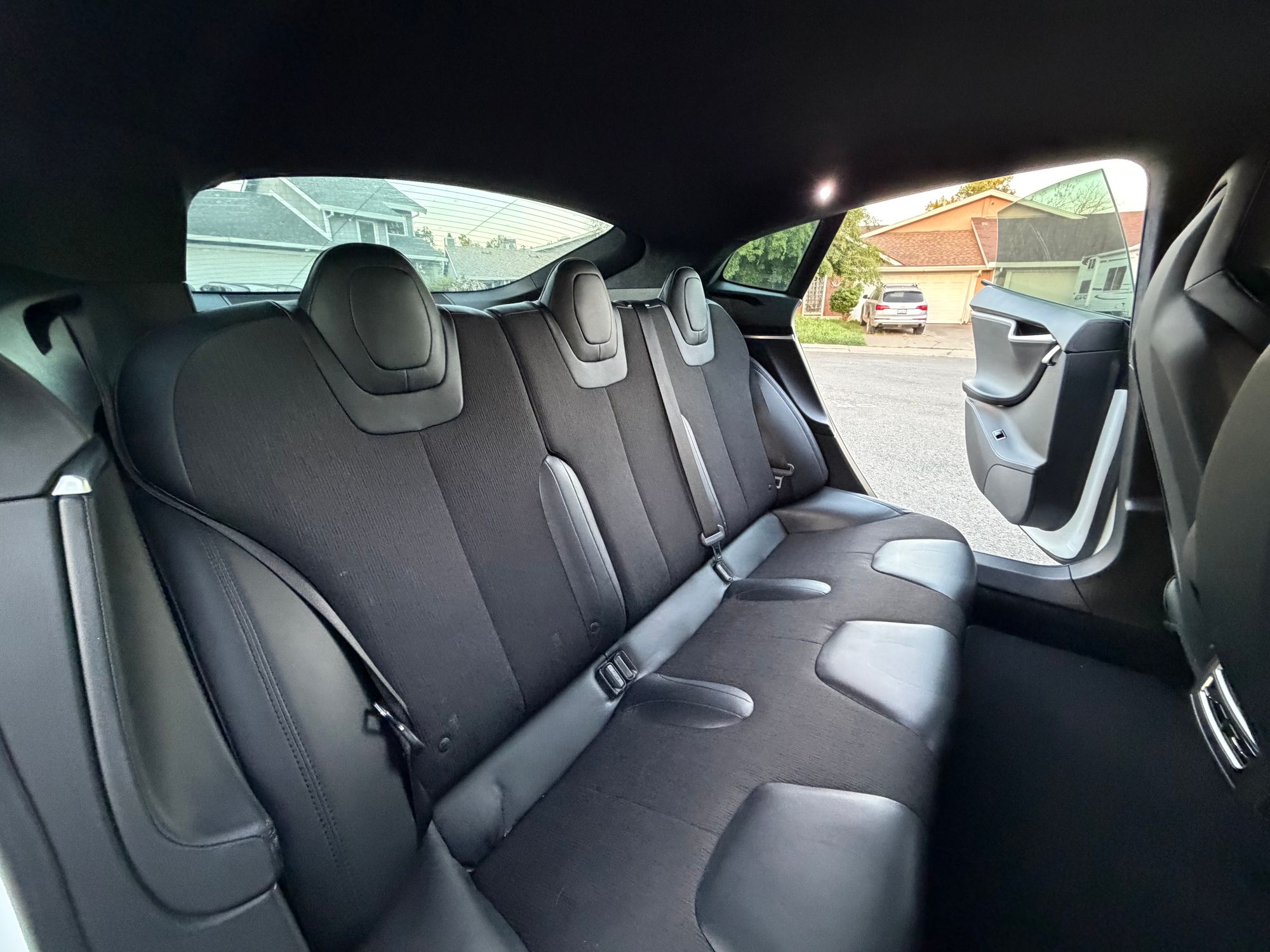 2014 Tesla Model S S - Photo 15