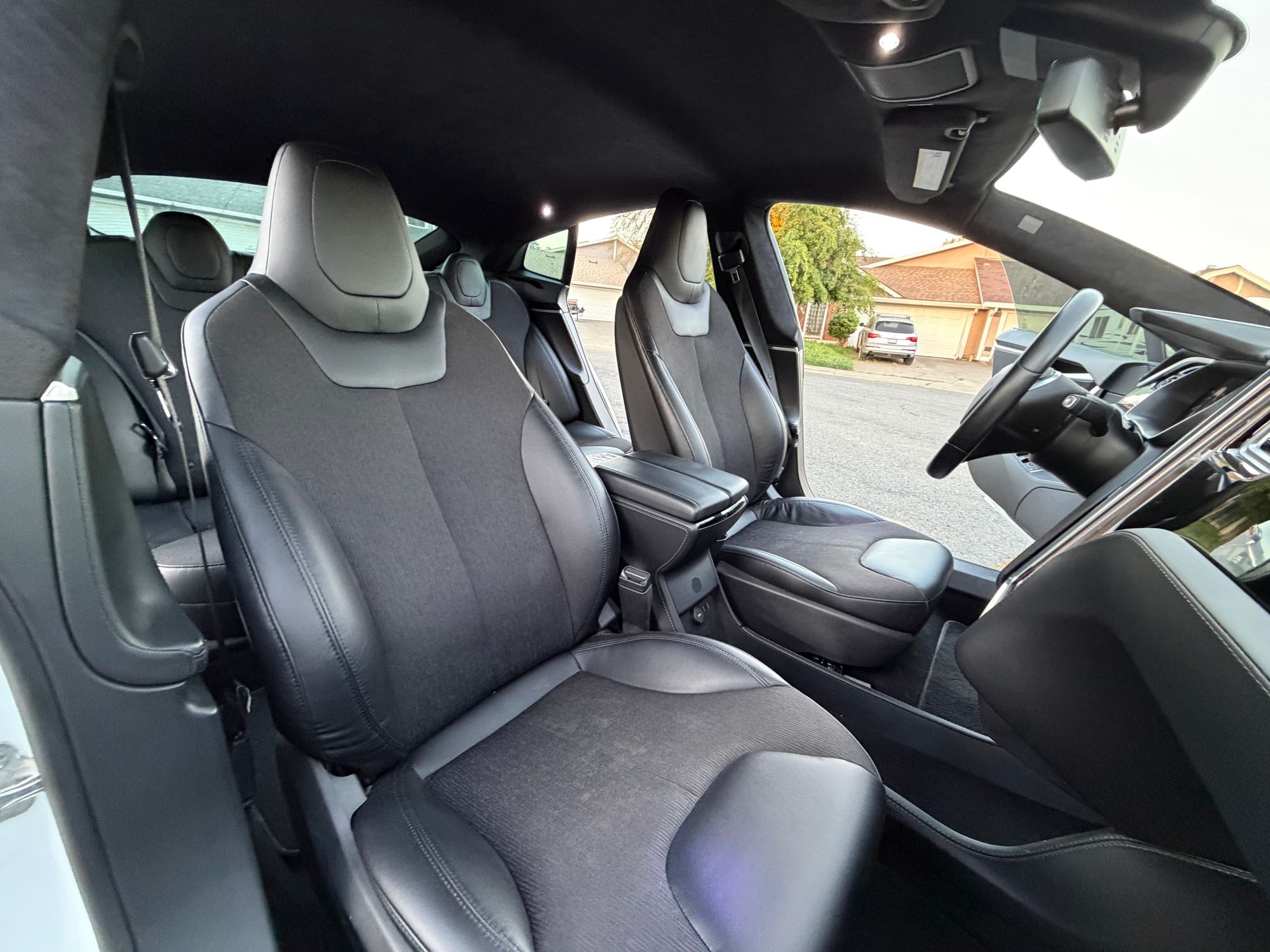 2014 Tesla Model S S - Photo 13