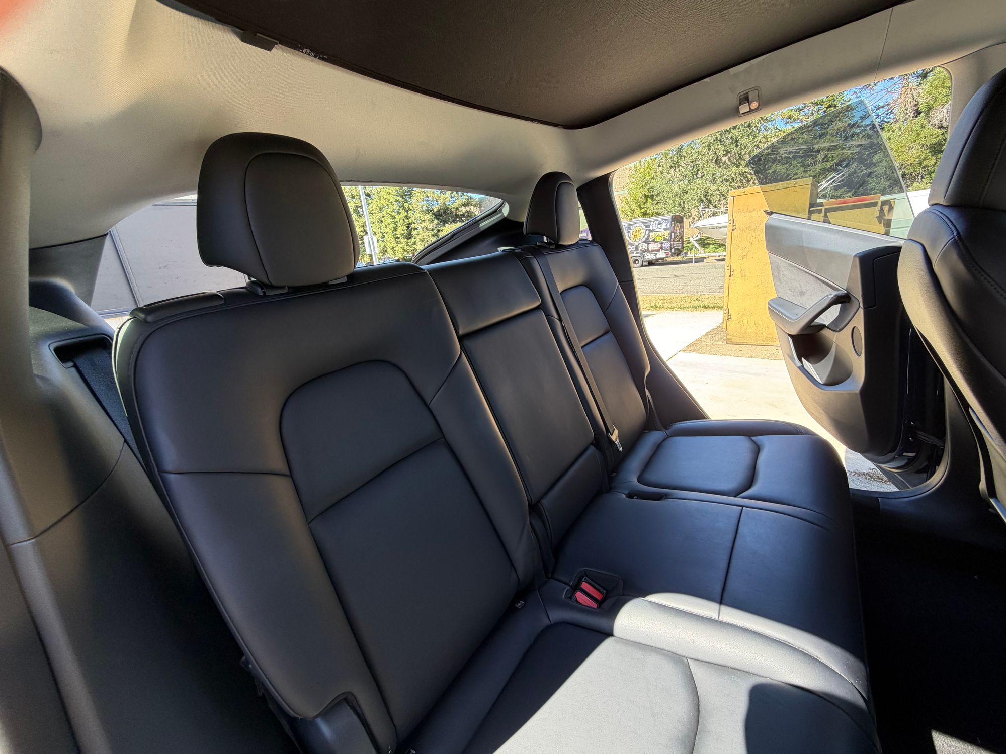 2021 TESLA Model Y Standard Range photo 16