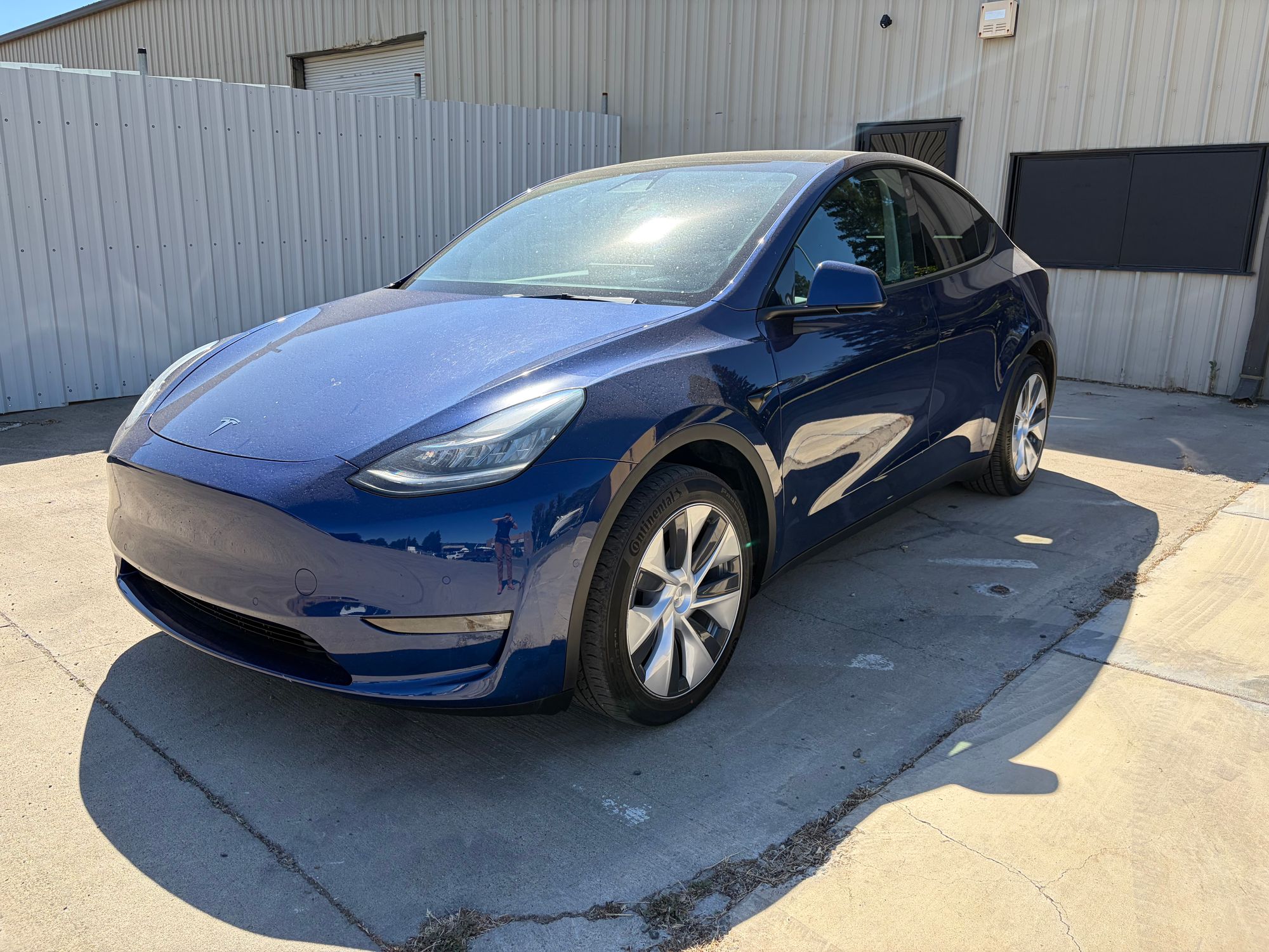 2021 TESLA Model Y Standard Range photo 3