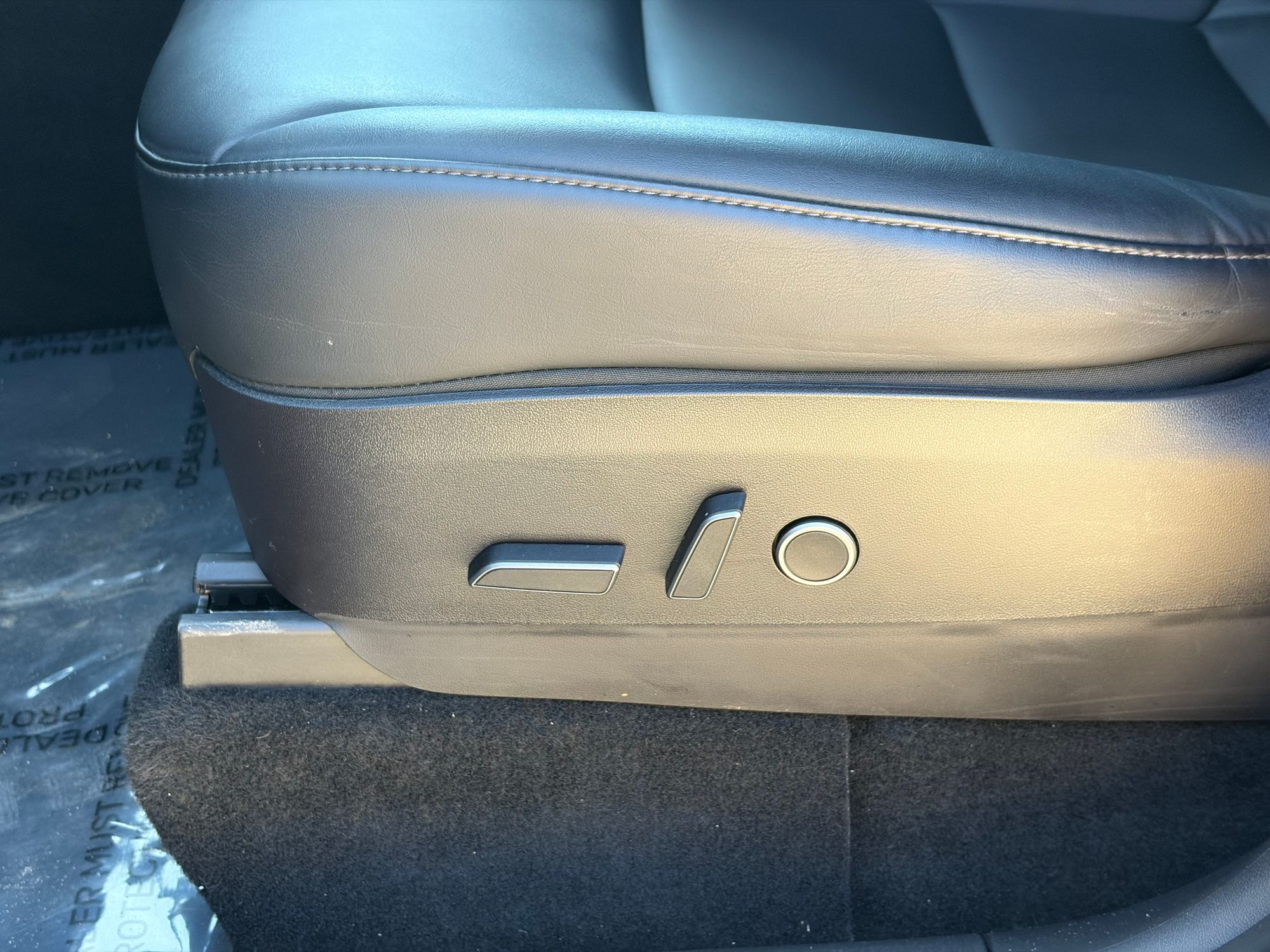 2021 TESLA Model Y Standard Range photo 26