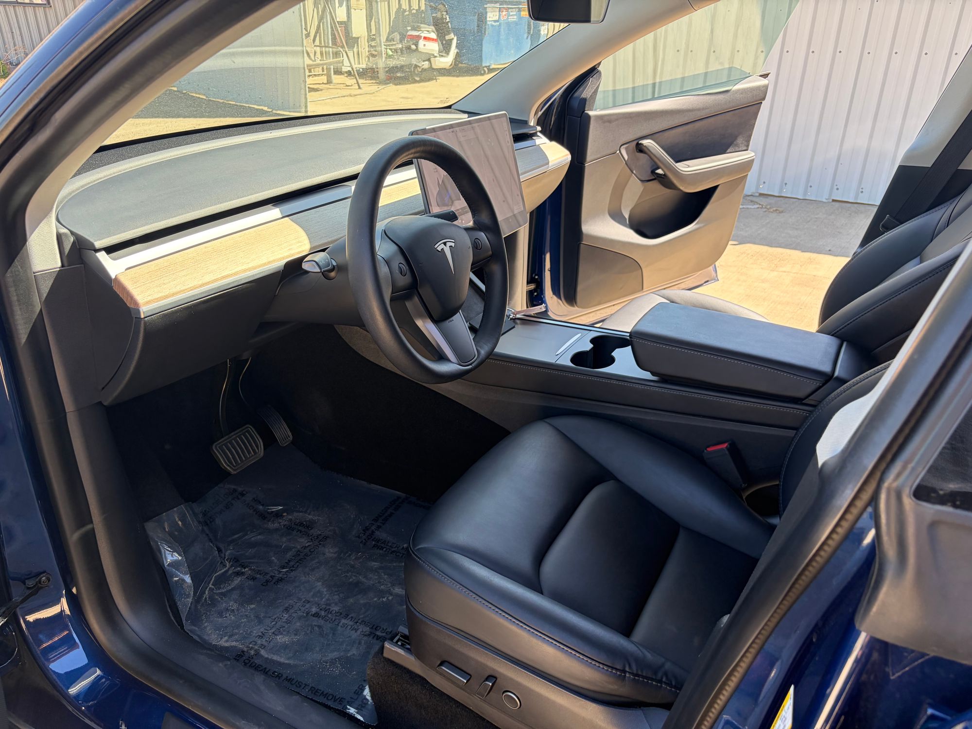 2021 TESLA Model Y Standard Range photo 11