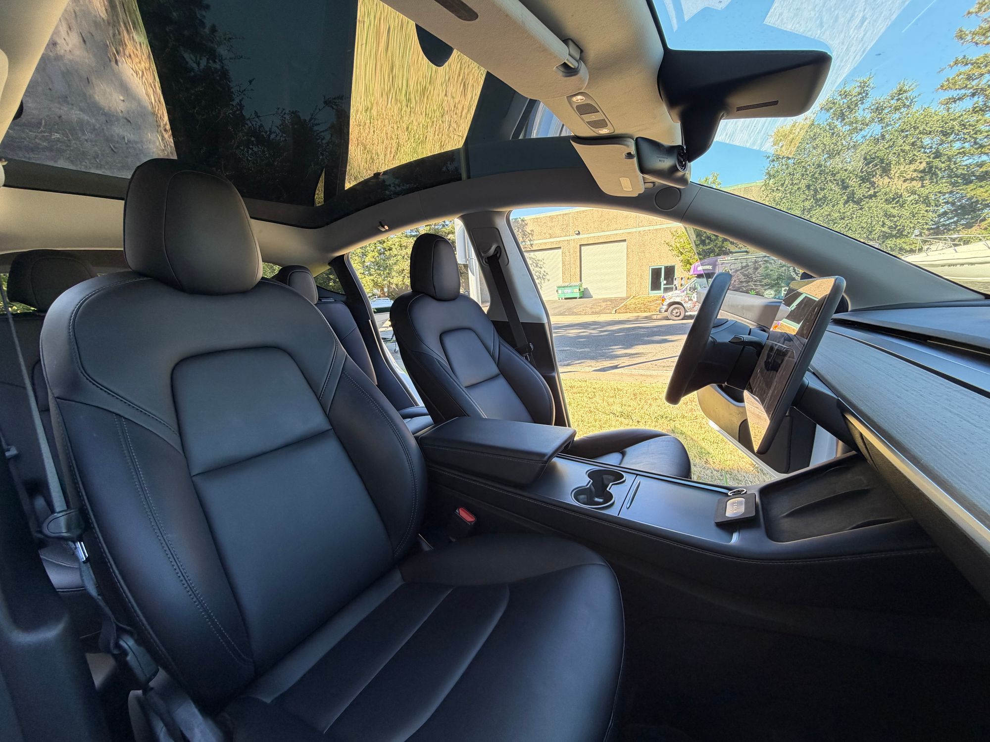 2022 TESLA Model Y Long Range Dual Motor photo 12
