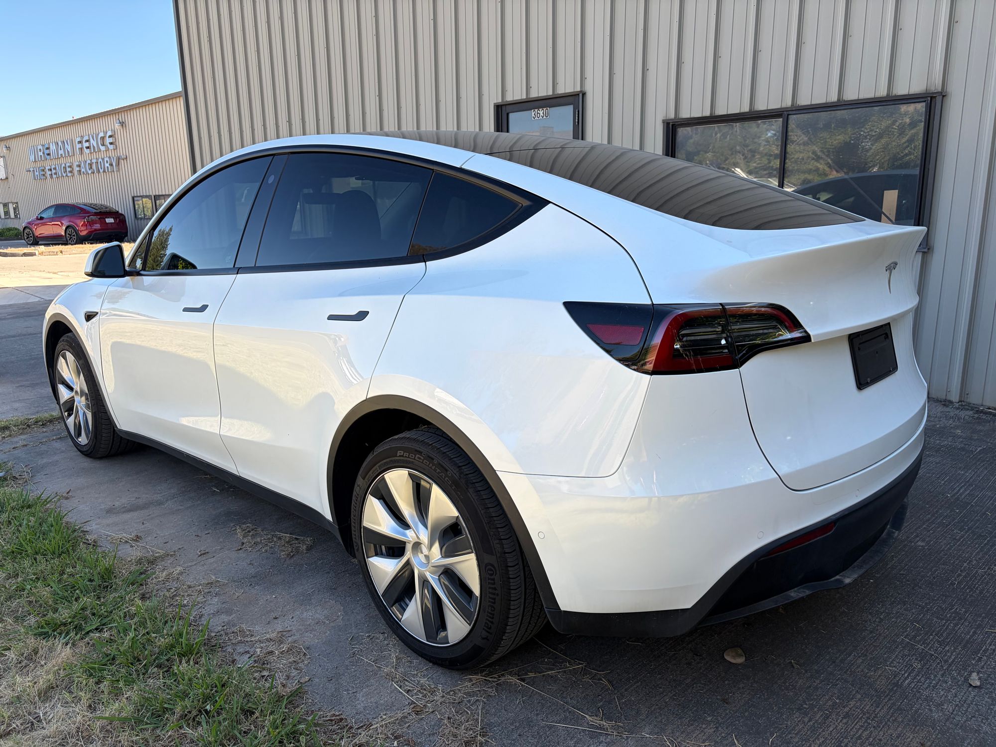 2022 TESLA Model Y Long Range Dual Motor photo 4