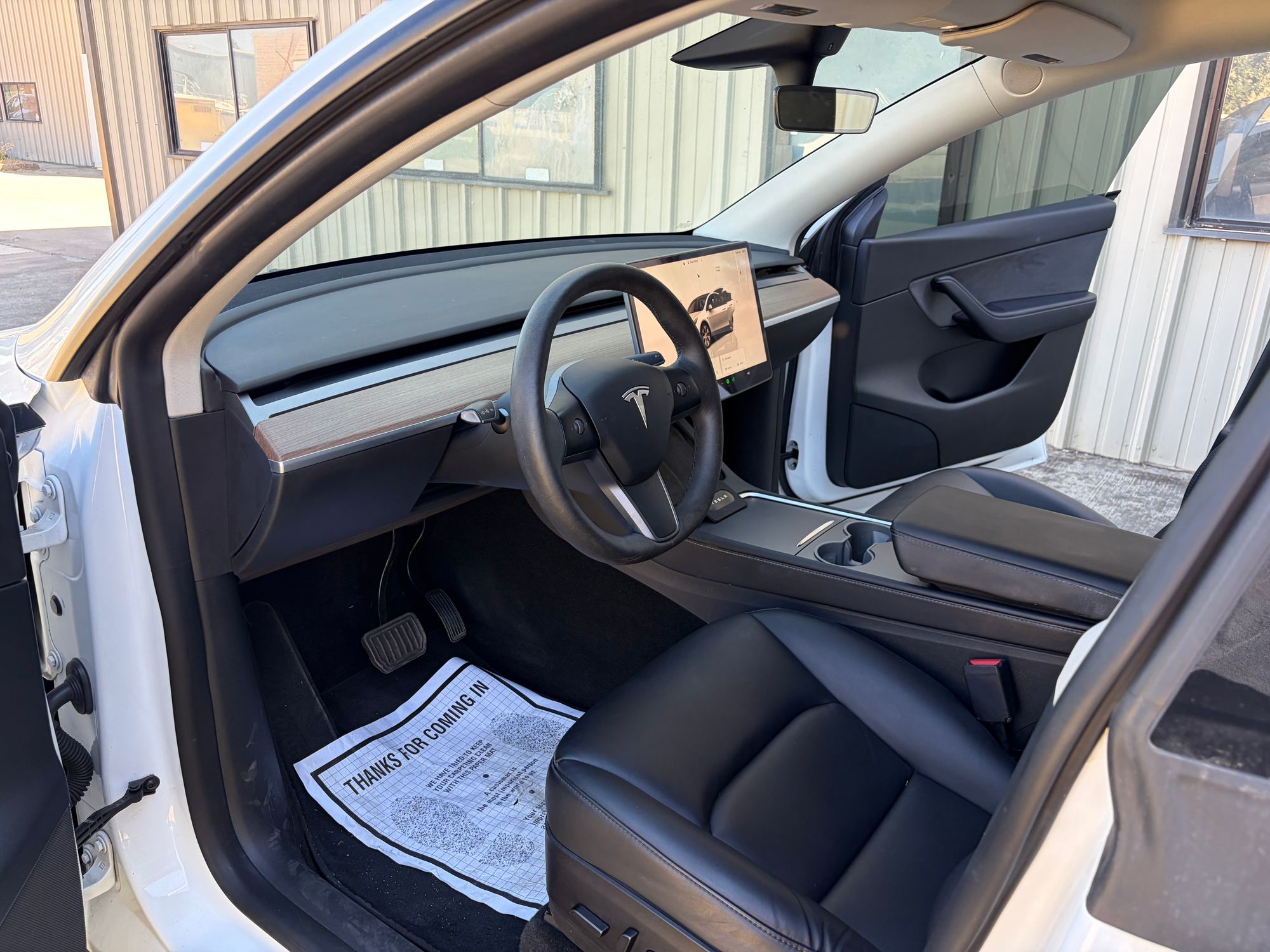 2022 TESLA Model Y Long Range Dual Motor photo 9