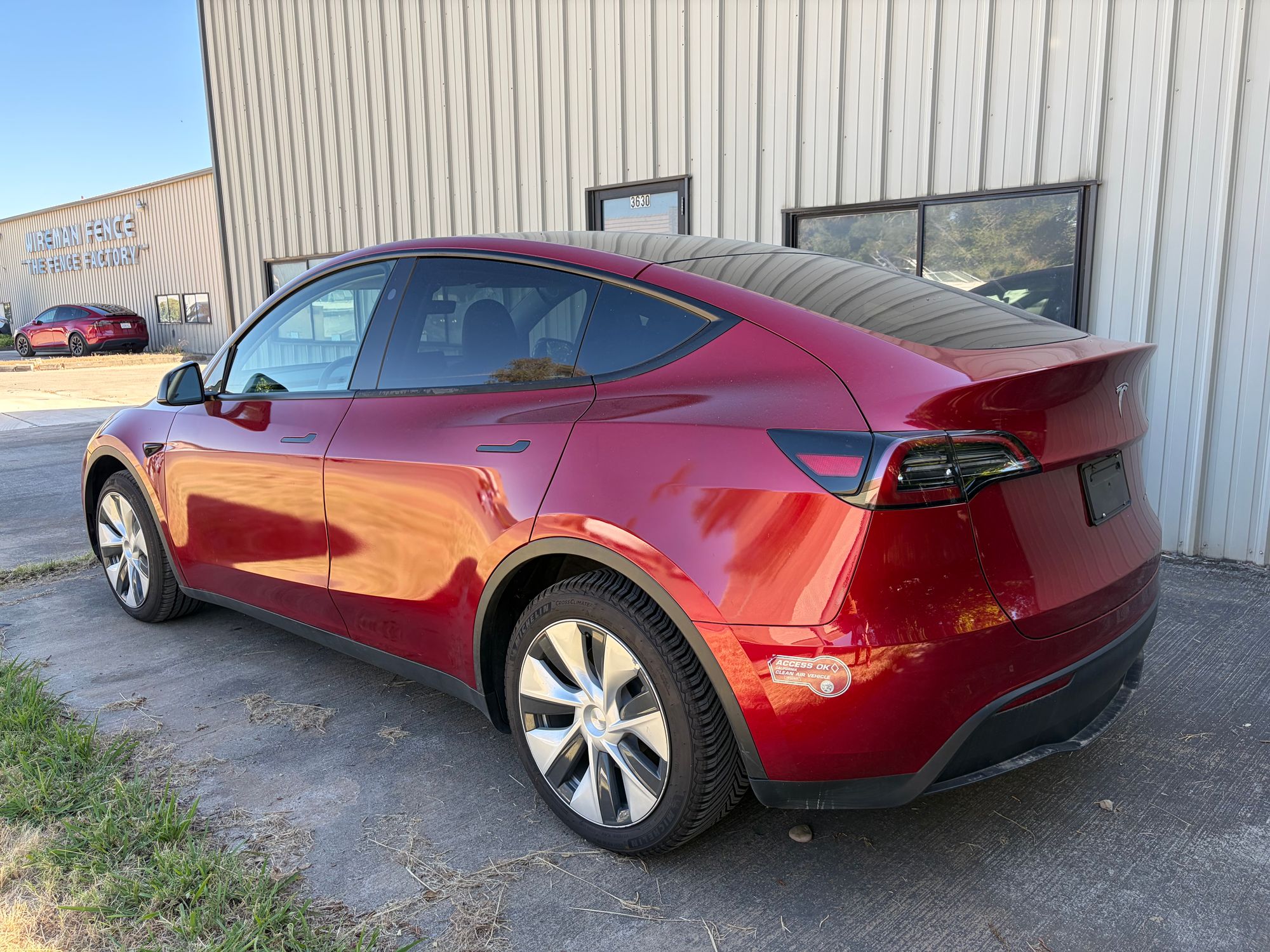 2024 TESLA Model Y Long Range Dual Motor photo 4