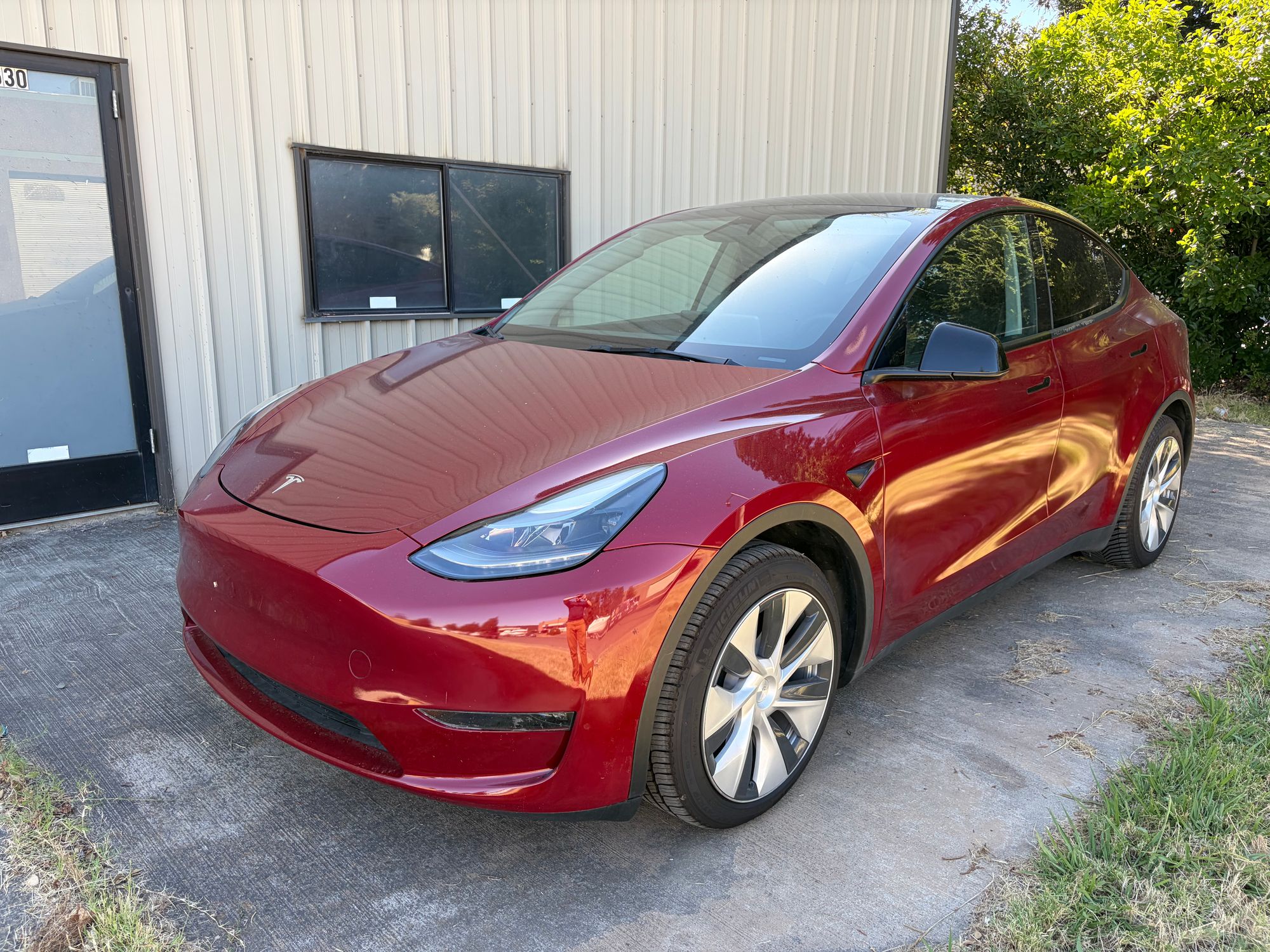 2024 TESLA Model Y Long Range Dual Motor photo 2