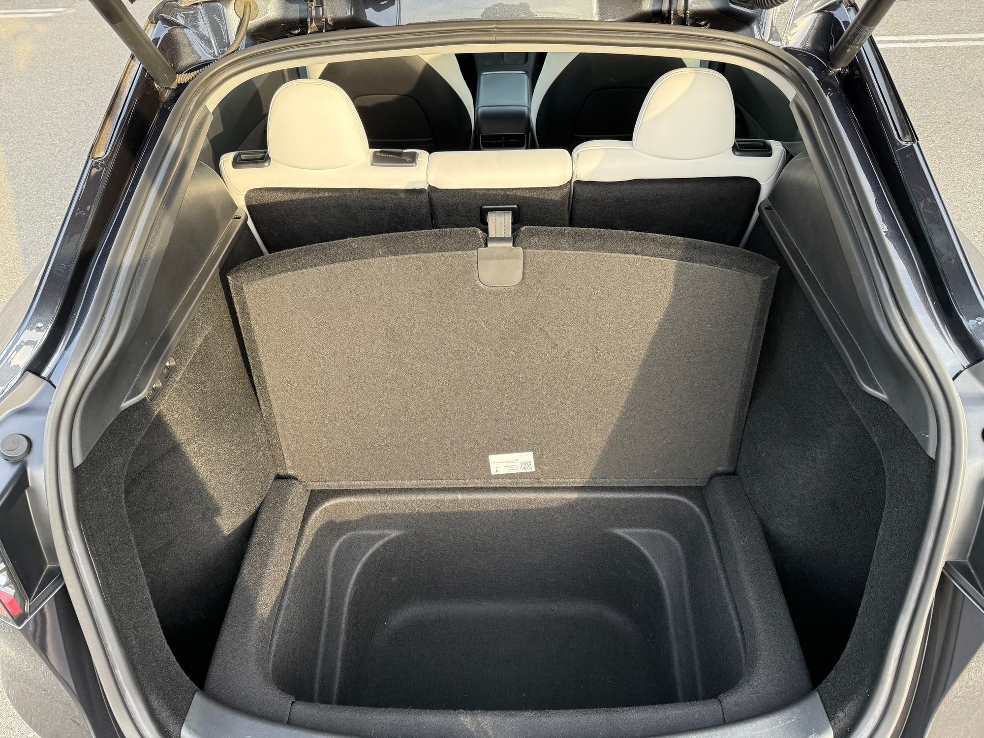 2024 Tesla Model Y Long Range - Photo 21