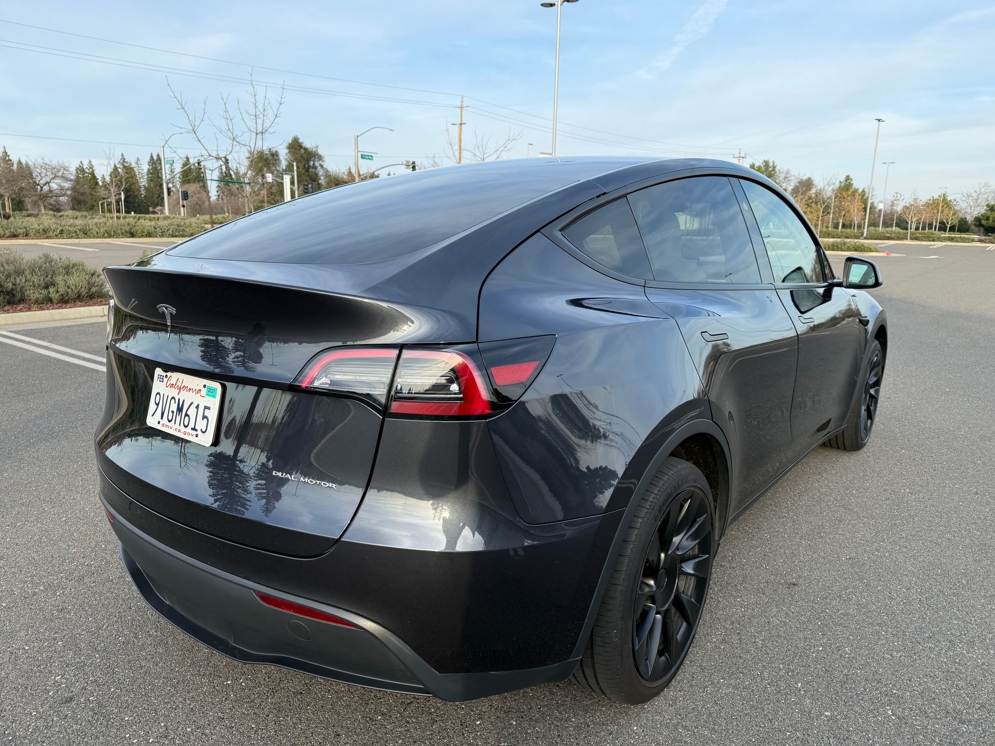 2024 Tesla Model Y Long Range - Photo 6