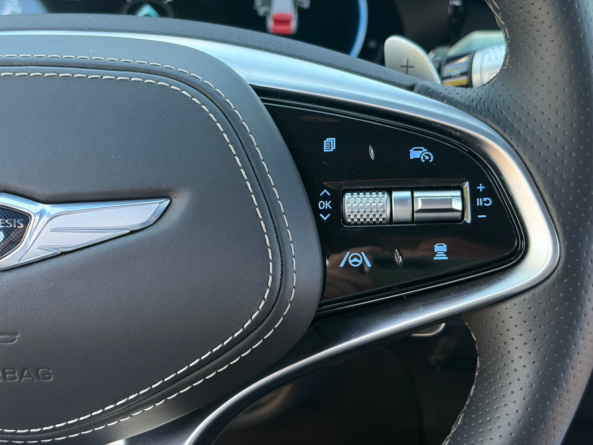 2022 GENESIS GV70 3.5T Sport Prestige photo 18