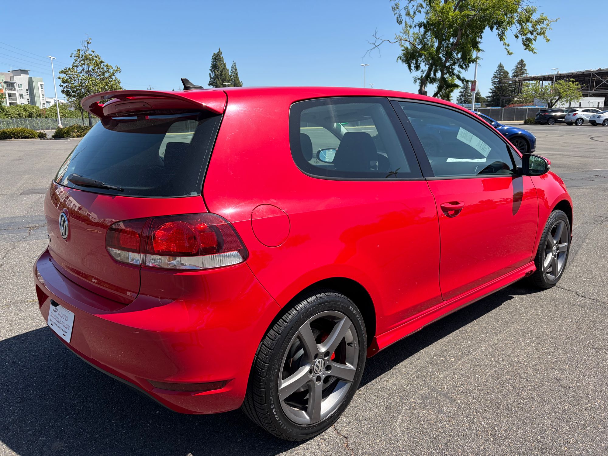 2012 VOLKSWAGEN Golf photo 6
