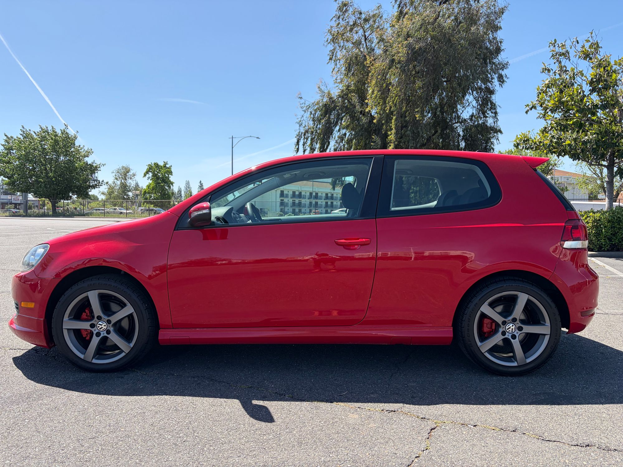 2012 VOLKSWAGEN Golf photo 3